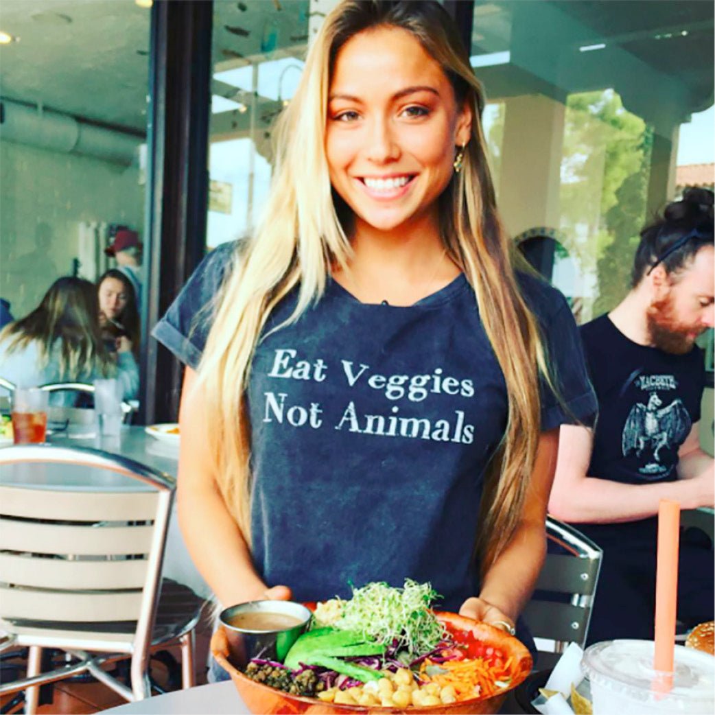 We love Tia Blanco Yogi, Surfer, Vegan - Yogi Peace Club